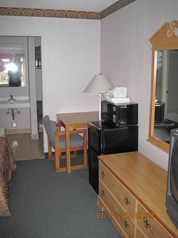 Elk Inn Motel Elkin Habitación foto