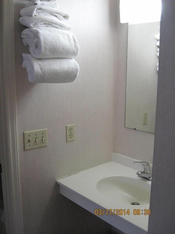 Elk Inn Motel Elkin Habitación foto